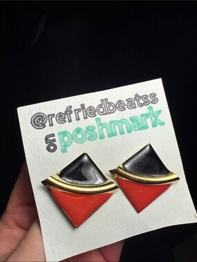 Art & Accessories - Earrings